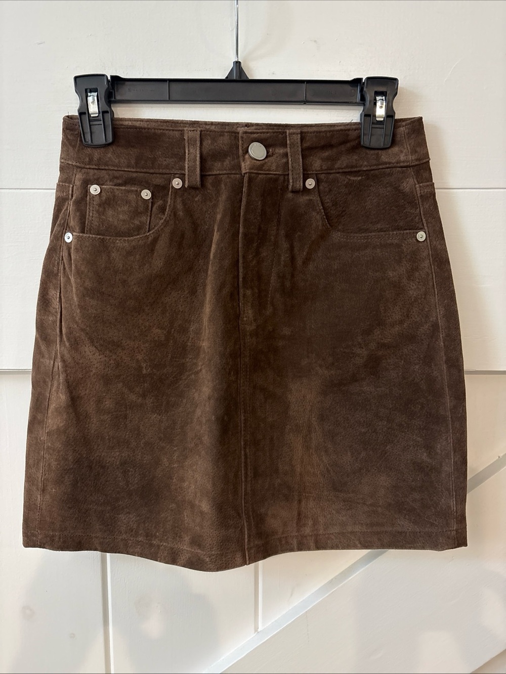 Blank NYC Brown Suede Leather Mini Skirt Size 24 Pockets Lined Chic Western